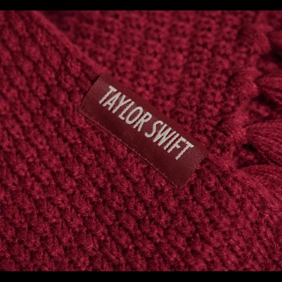NWT - Taylor Swift “All Too Well” Scarf - Picture 4 of 4